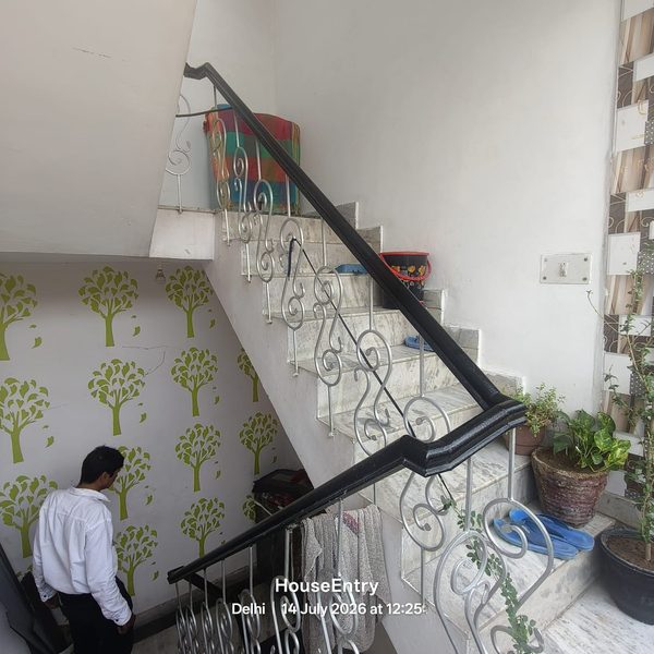 55 Gaj, 2 BHK Flat for Sale